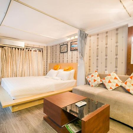 Oyo 708 The Cozi House - Homestay Ho Chi Minh City Bagian luar foto