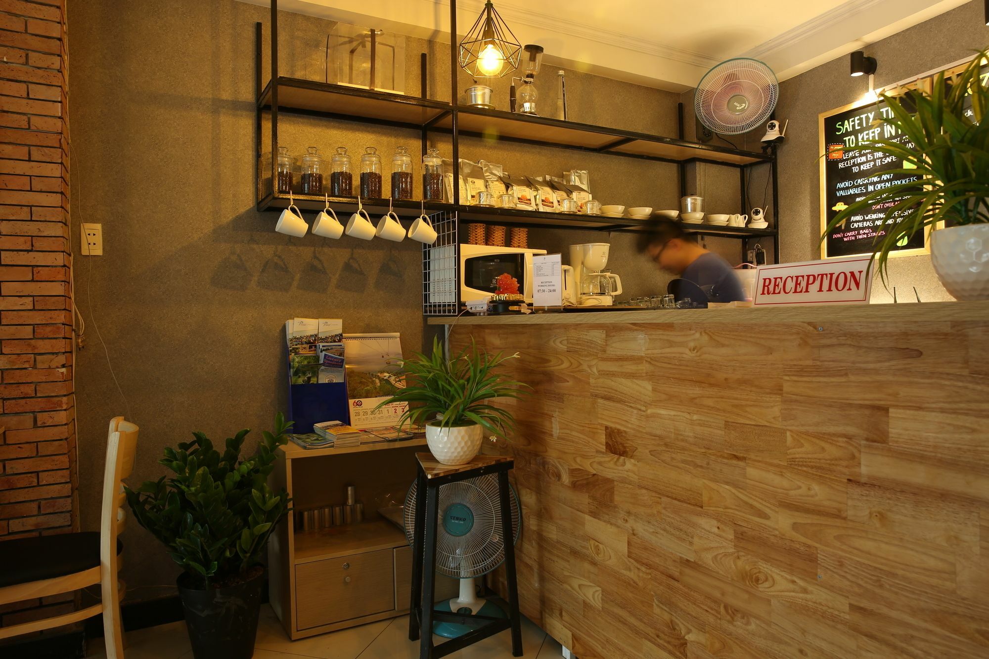 Oyo 708 The Cozi House - Homestay Ho Chi Minh City Bagian luar foto