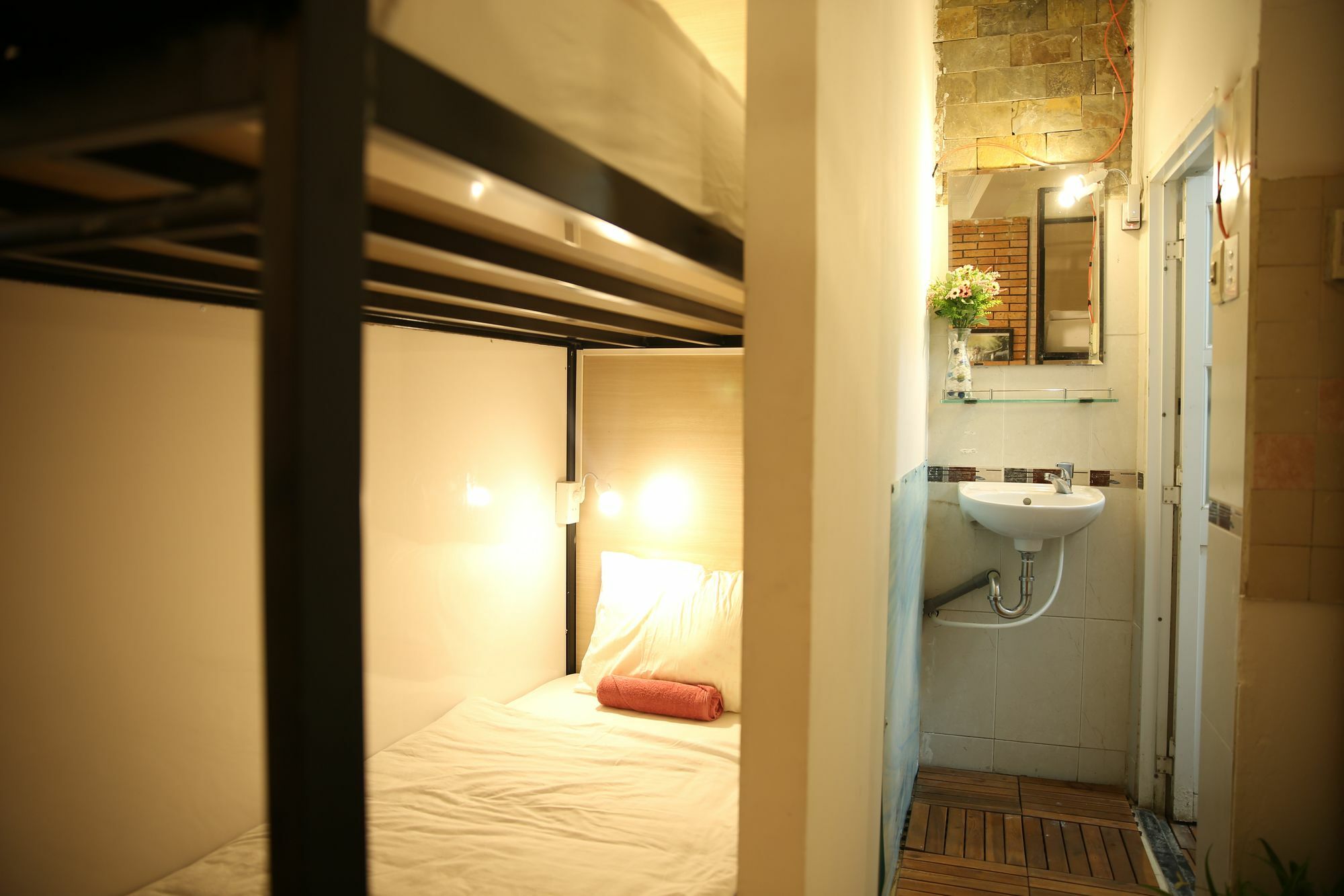 Oyo 708 The Cozi House - Homestay Ho Chi Minh City Bagian luar foto